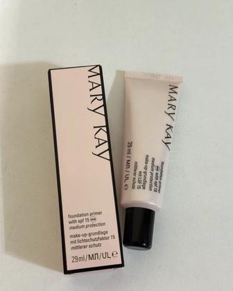 Выравнивающая основа под макияж с SPF 15 Mary Kay Мэри кей