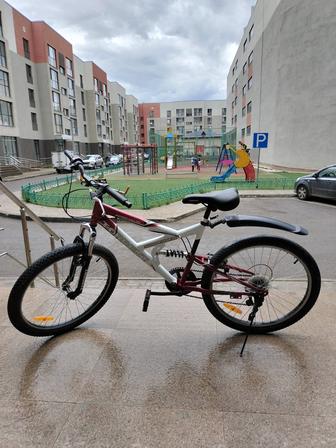 Продам Велосипед Torrent Adrenalin, 17 дюймов черно-бело-красный, горный.