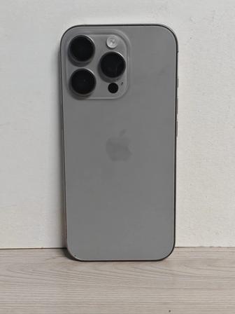 Продаю Айфон 16 про на 256г