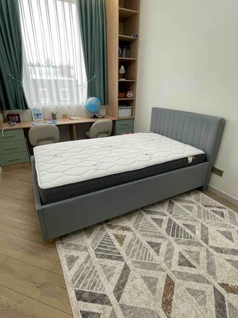 Продам кровать размер 1,2м. Х 2м