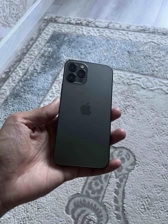 Продам iPhone 12 Pro в идеальном состоянии айфон 12 про