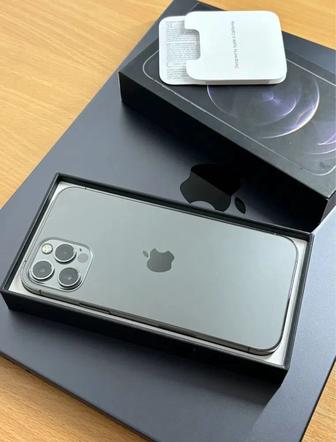 Продам iPhone 12 Pro в идеальном состоянии айфон 12 про