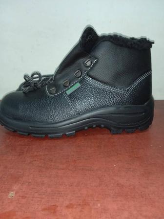 Ботинки рабочие с железным носиком, новые 42 размер