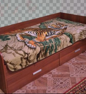 Продам кровать