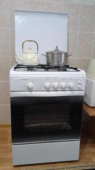 Продам газ плиту
