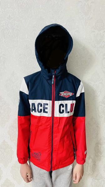 Продам ветровку для мальчика