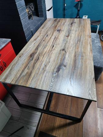 Продам стол