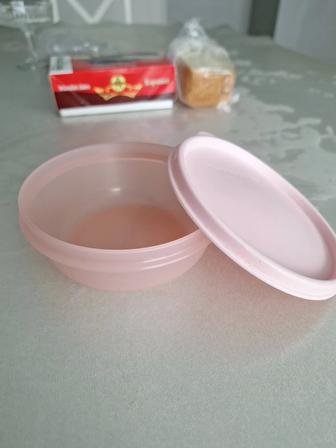 Продам контейнер для еды новый