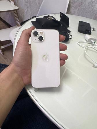 Продам айфон 13