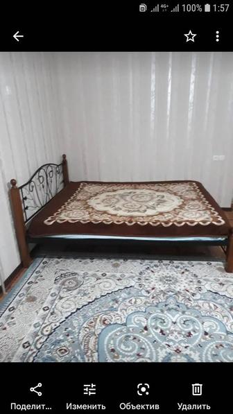Кровать