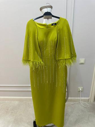 Нарядное платье