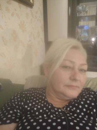 Оказываю услуги сиделки