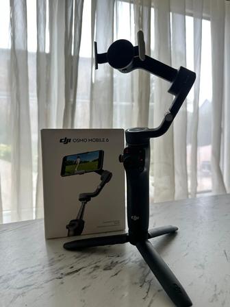 Стабилизатор для смартфона DJI Osmo mobile 6