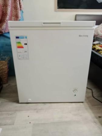 Продам морозильник
