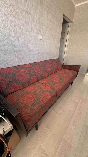 Продам диван б/у
