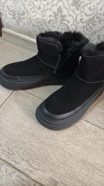 Продаю угги