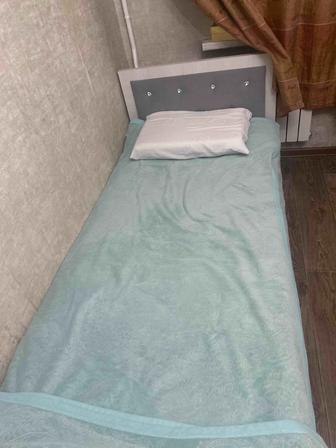 Кровать размер 1.80 срочно сатам