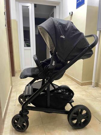 Продается коляска Joie