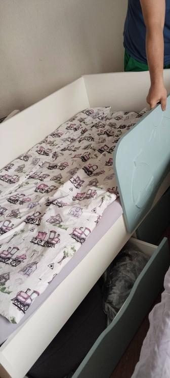 Продам Детская кроватка с матрасом