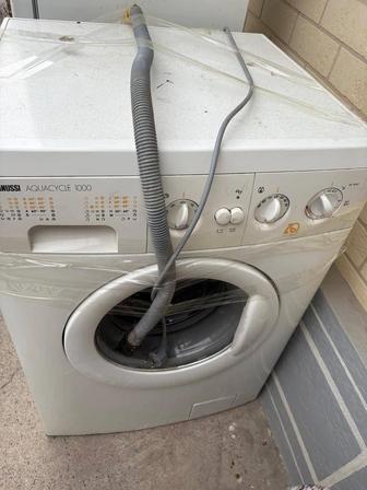 Продам стиральную машинку в хорошем состоянии 6 кг цена 25000