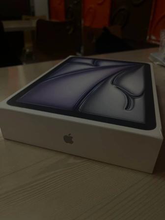 Продаю Apple iPad Air 2024 Wi-Fi 11 11 дюйм 8 Гб/256 Гб, серый