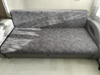 Продам диван в хорошем состоянии