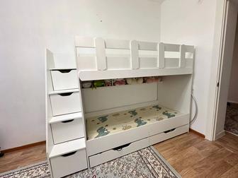 Продам кровать 2х ярусную