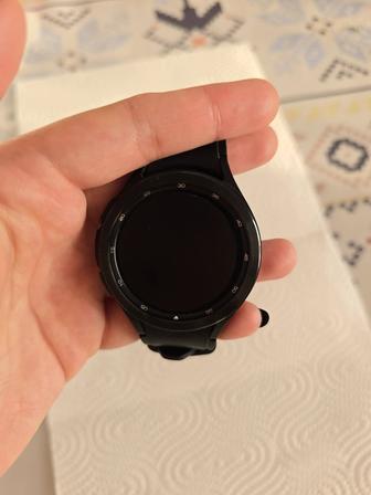 Продаю б/у часы Samsang galaxy watch 4