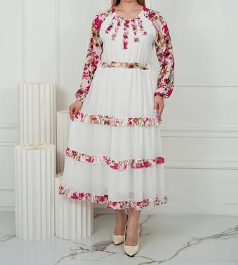 Платья