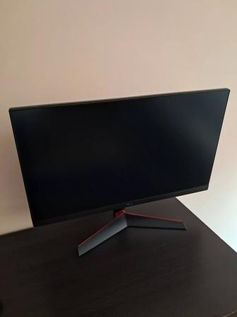 Монитор LG 24GNN600-B с кронштейном