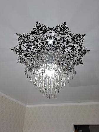 Срочно продам люстру
