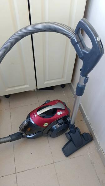 Пылесос LG KOMPRESSOR 2000W