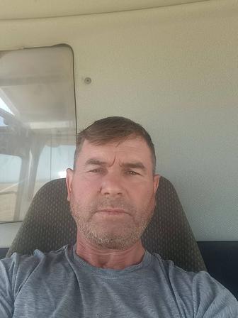 Водитель грузового транспорта