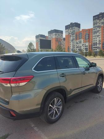 Toyota Highlander на прокат