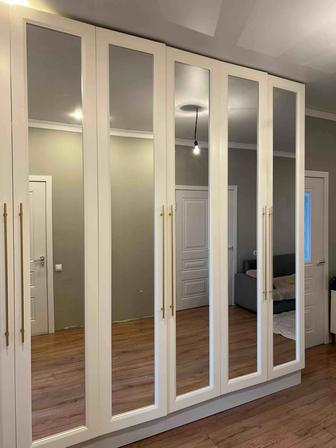 Шкаф большой