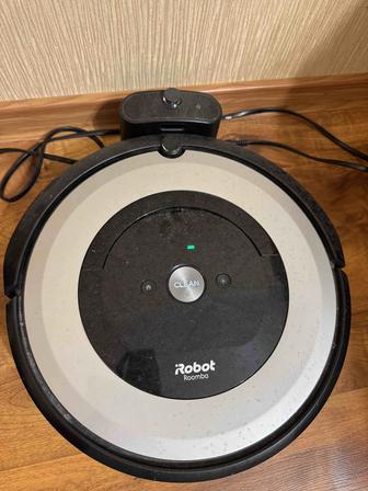 Робот пылесос Roomba E5