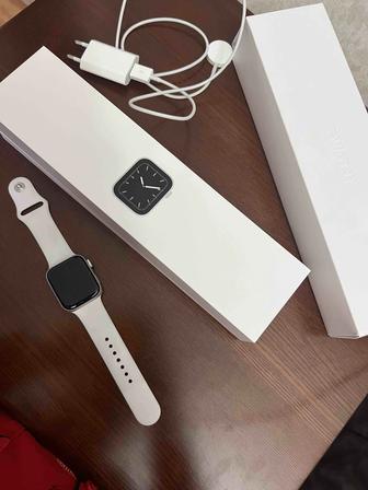 Apple Watch 5, 44mm