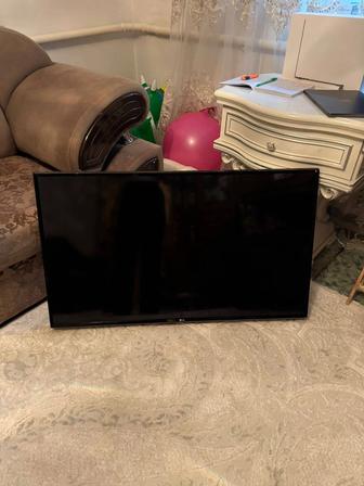 Продам телевизор LG