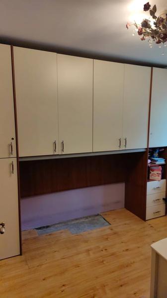 Шкаф стенка с кроватью и раскладной кроватью