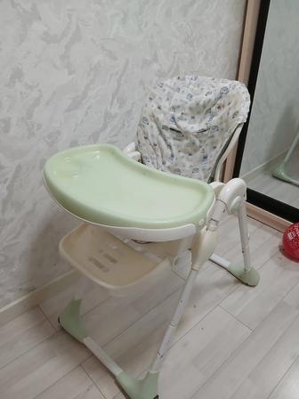 Детский столик