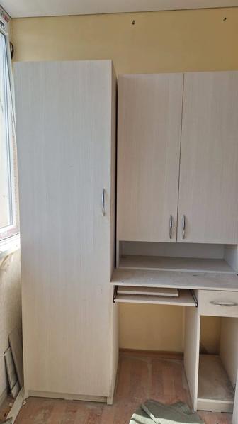 Продам компьютерный стол-шкаф