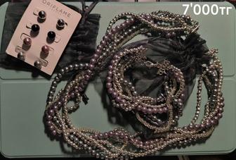 Набор бижутерии, браслеты, часы, кулон с цепочкой