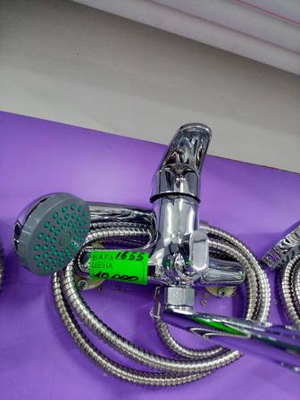 Смеситель для ванны