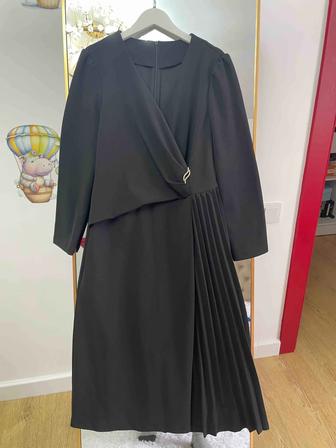 Продам новое платье