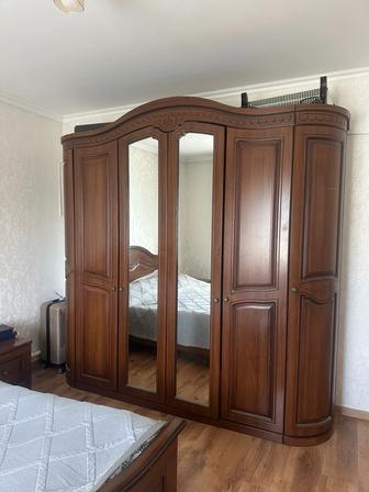 Спальный гарнитур