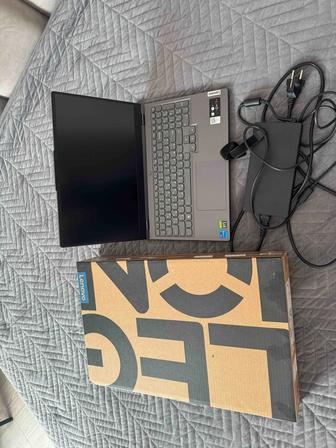 Ноутбук Lenovo Legion 5 15.6 / 16 Гб / SSD 1000 Гб / 15IAH7H / 82RB00ESRK