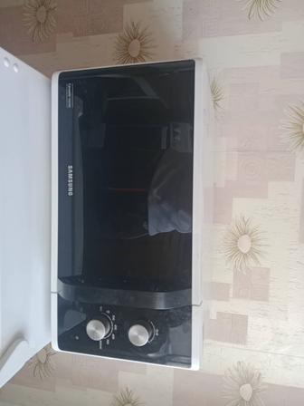 Продам микроволновку Samsung