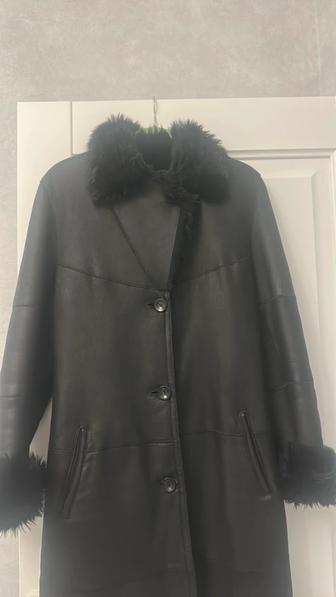 Продам женскую натуральную дубленку