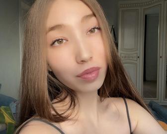Официантка