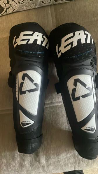 Наколенники